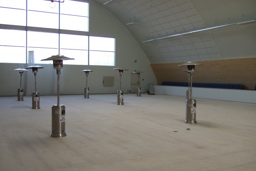 vysoušení podlahy sportovní haly, PatioHeater